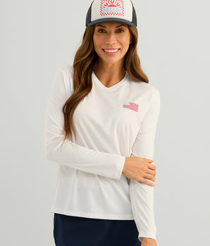 Womens Americana Pursuit Performance V-Neck
