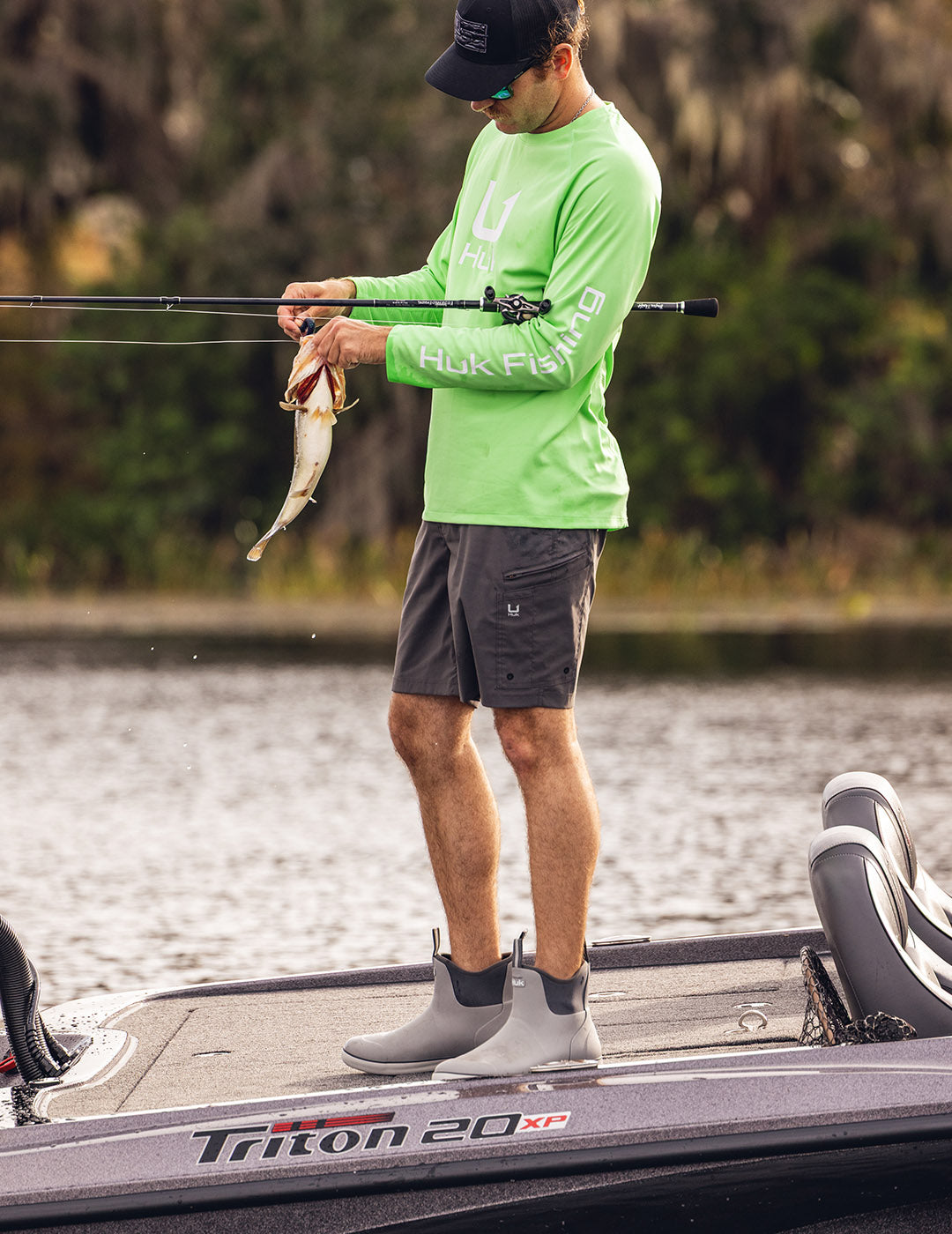 Huk Boots HUK Men's Rogue Wave Shoe, High-Performance Fishing